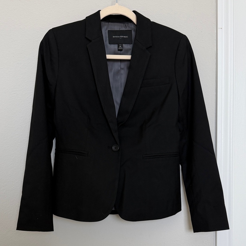 Banana Republic Women's Classic Black Suit Jacket